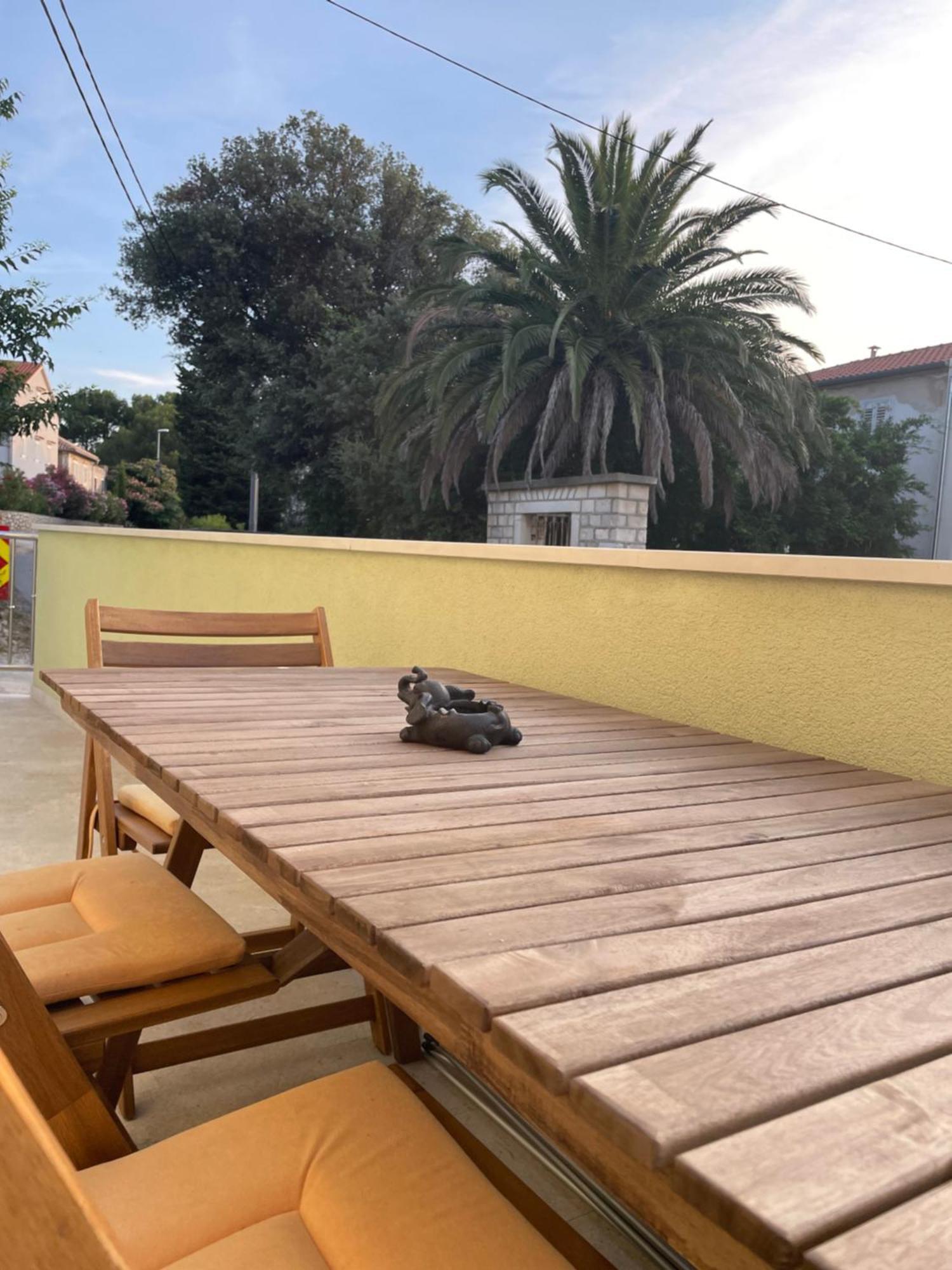Apartmani Danica Нерезине Экстерьер фото